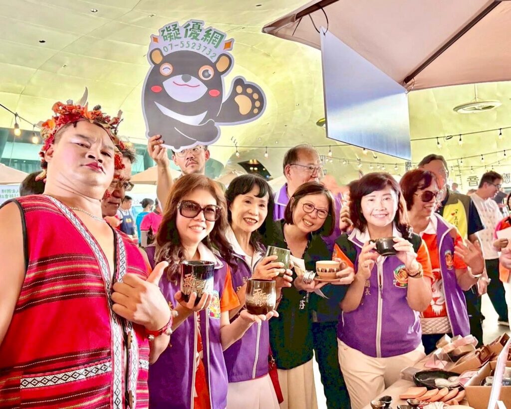 月滿心暖 雄好禮！　高市攜手獅子會推動身障中秋公益禮盒