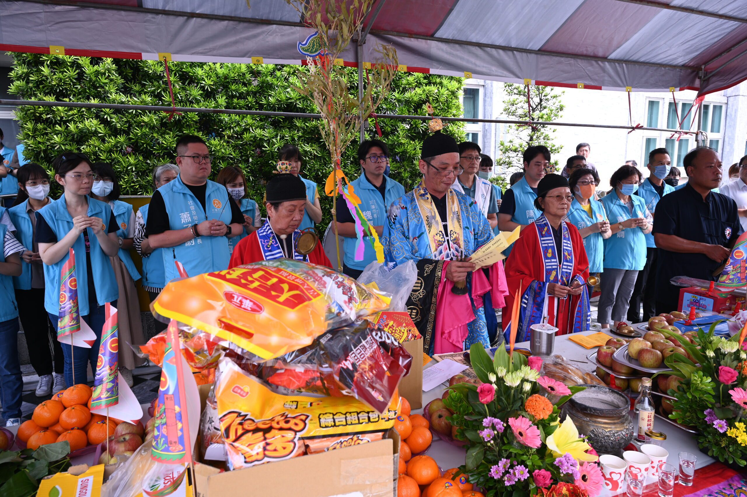   中元普渡 市公所團隊祈求風調雨順