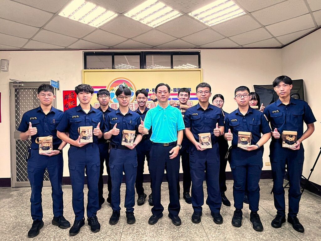 未來的POLICE　警專學生完成在東港分局實習課程