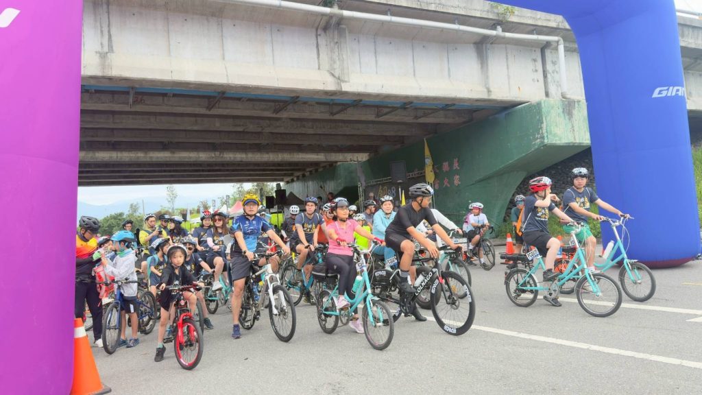 體驗山海縱橫美景  銅礦88經典賽400車友熱血開騎
