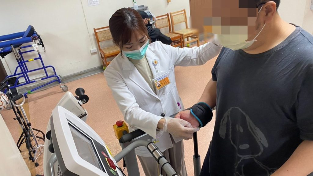 男子遊越南染類鼻疽菌發病　一度靠葉克膜維生因敗血症截肢