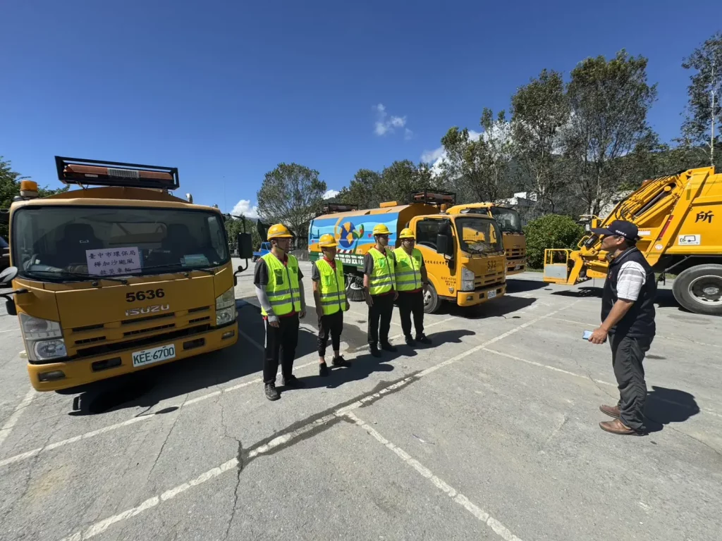 中市環保局跨縣市支援　花蓮光復災區清淤加速環境復原