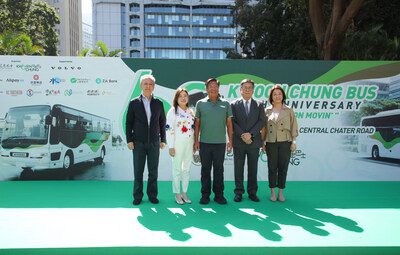 冠忠巴士60周年「Keep on Movin’」迎接新時代的挑戰「拉巴士」挑戰展現團隊精神 市民齊聚中環共享歡樂時光