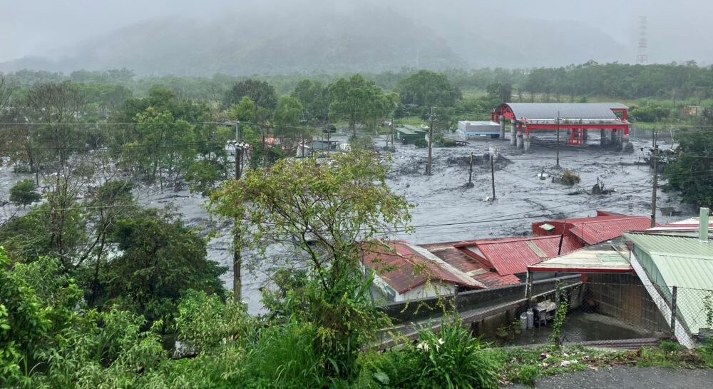 影音/馬太鞍溪北岸堤防破口釀災  花縣府與水利署討論救災分工