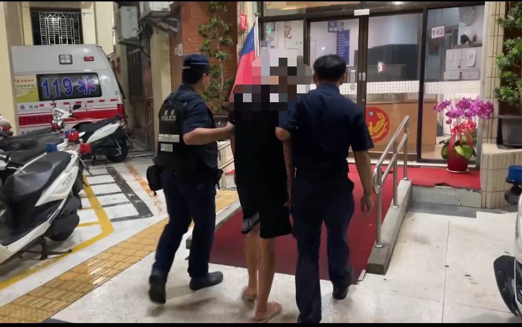 通訊行遭潑漆　警火速逮捕犯嫌送辦，並建請羈押