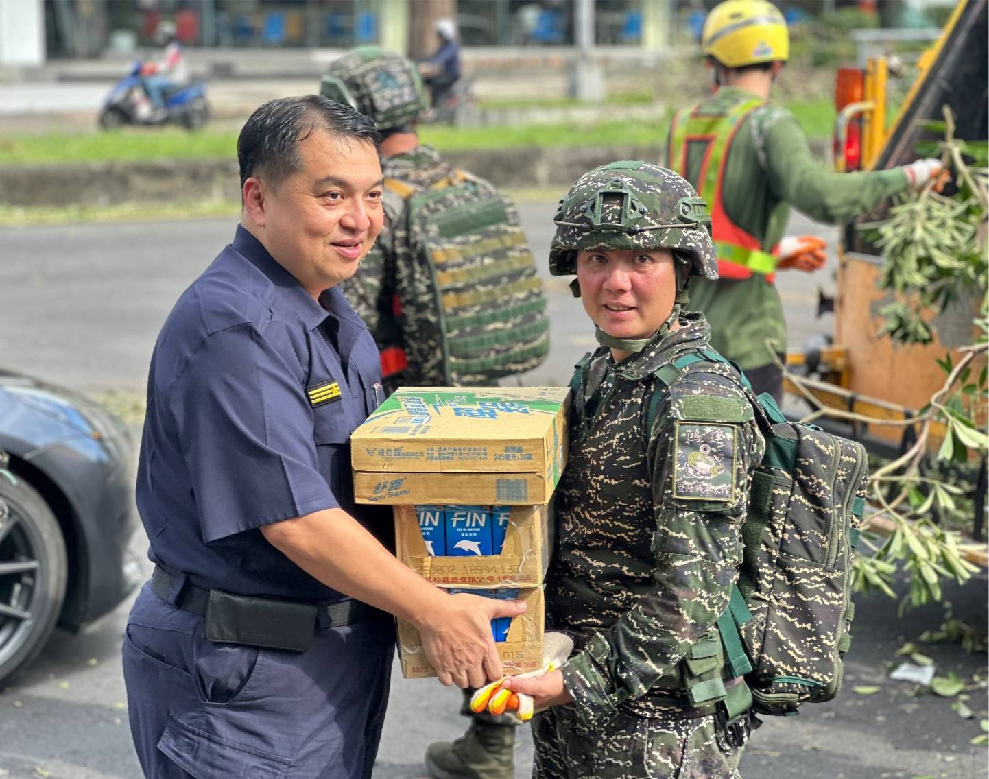 三民一分局　溫暖了災後復原國軍弟兄、環保清潔同仁的心