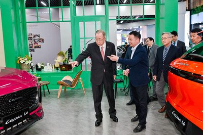 潘基文蒞臨奇瑞集團生態館LEPAS展區，共推綠色出行新未來