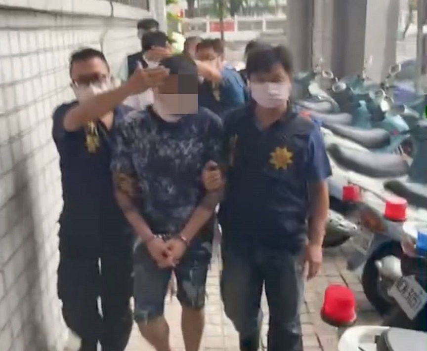 生存遊戲玩家半夜嗨過頭　開車掏(假)槍耍帥慘遭逮另還搜出真槍