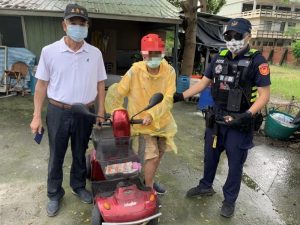 失蹤老翁迷途誤闖魚塭　暖警幫助一家團圓