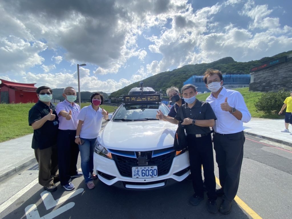 國慶期間海科潮境公園提供民眾自駕車試乘體驗　鴻華先進與工研院資通所自駕車研發成果