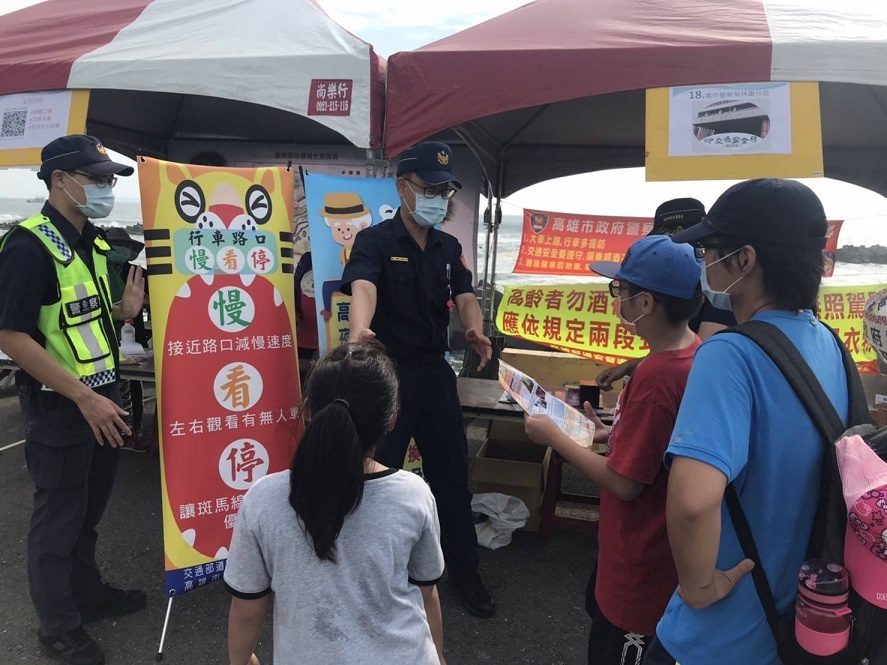 交通安全月　林園警溼地公園嘉年華宣導