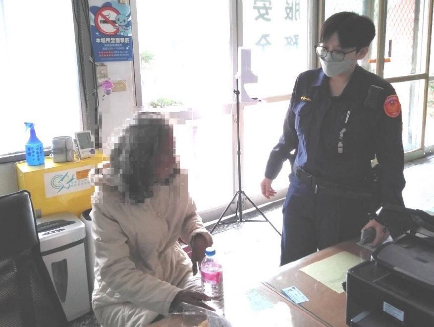 新圍警寒冬送暖　助遊民尋得容身之所