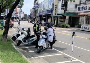 行人路權優先　屏東警加強路口安全大執法