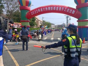 2022林邊鄉大熱鬧　東港警溫馨陪伴