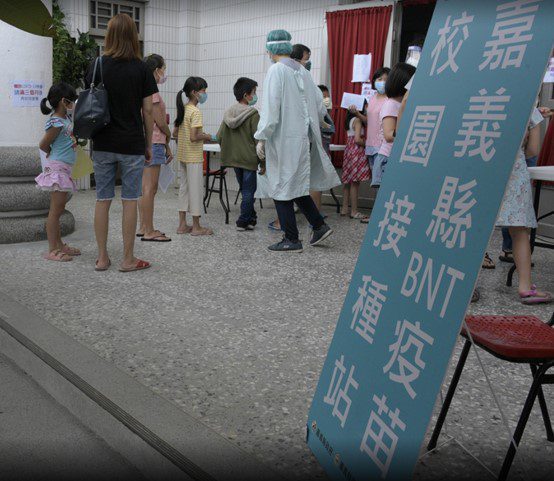 嘉縣兒童BNT周末開打 大林慈濟醫療團隊民雄國中服務1500兒童