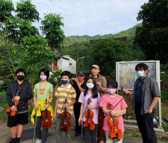 油桐花浪漫山間小村　跟著達人走看三貂嶺瀑布群賞螢