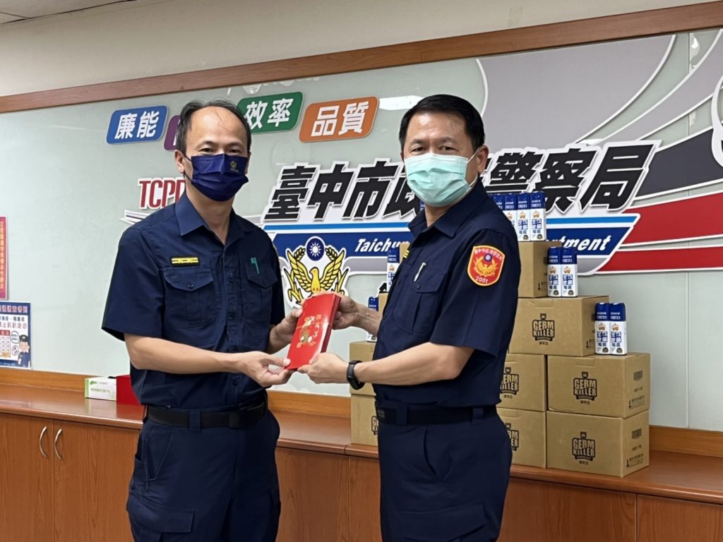 「警察節」警察堅守崗位不慶祝 最強後盾致贈禮券加油打氣