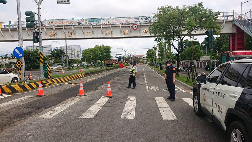 屏警交通小蜜蜂督巡組」出擊　強力疏導屏鵝公路交通