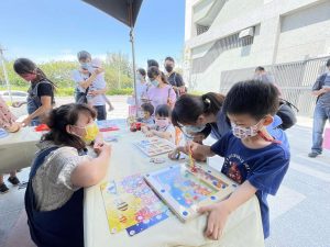 親子共讀走入社宅 中市好宅飄書香