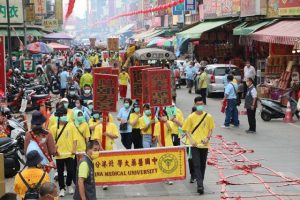 中國醫藥大學北港附設醫院”醫生媽”　回朝天宮謁祖進香祈福