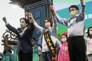 選前最後衝刺！　賴清德站台萬人造勢：溫柔專業的縣政舵手