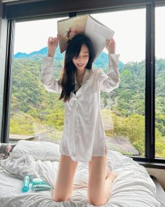 曾莞婷火辣床照太犯規！男友視角曝「1亮點」　網暴動：流量密碼