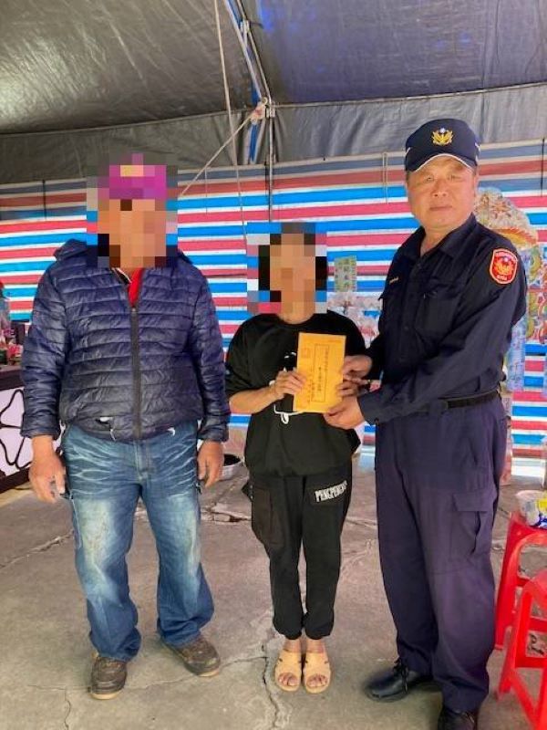 暖心恆春警　協助尋覓資源助貧困家庭治喪