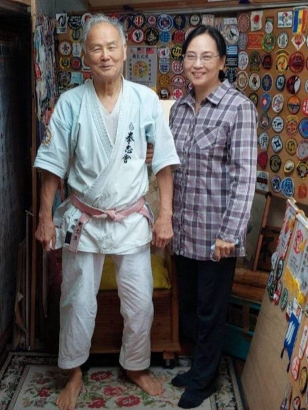 沖繩日籍屏東灣生空手道10段高手外間哲弘博士，想返視出生地　陳慧娟協助其園夢
