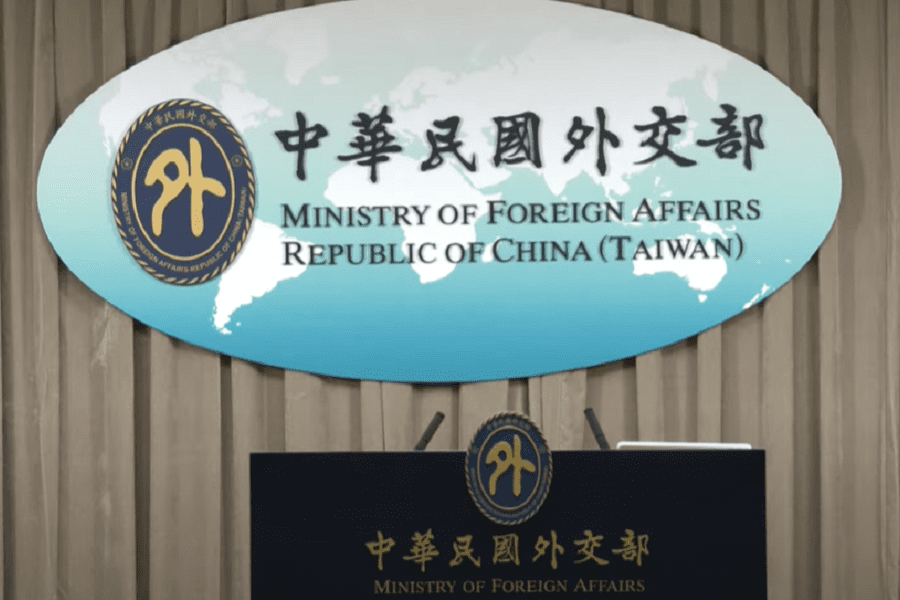 邦交國宏都拉斯總統指示與中國建交　外交部嚴正關切