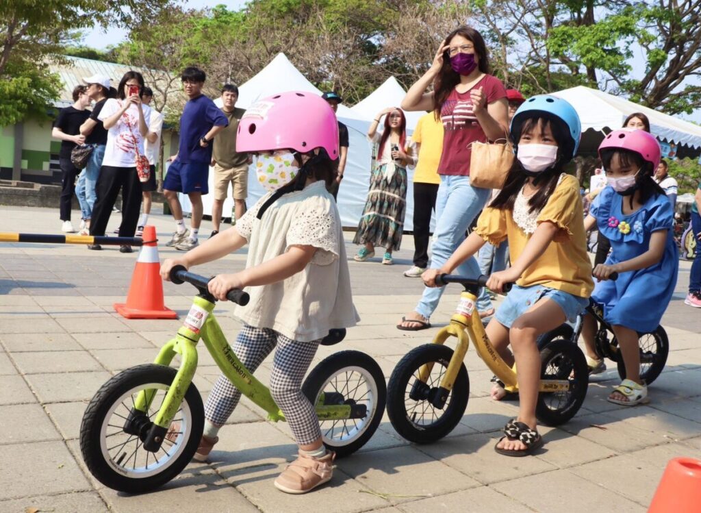 兒童節滑步車免費體驗   飆風小騎士衛武營尬車