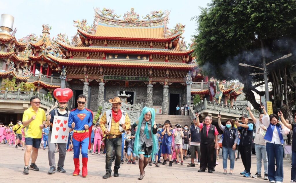 社區健康路跑加米香製作體驗   前鎮國小師生好靚神