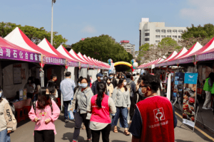 「校園就業博覽會」來了     超過1800個職缺等你來搶