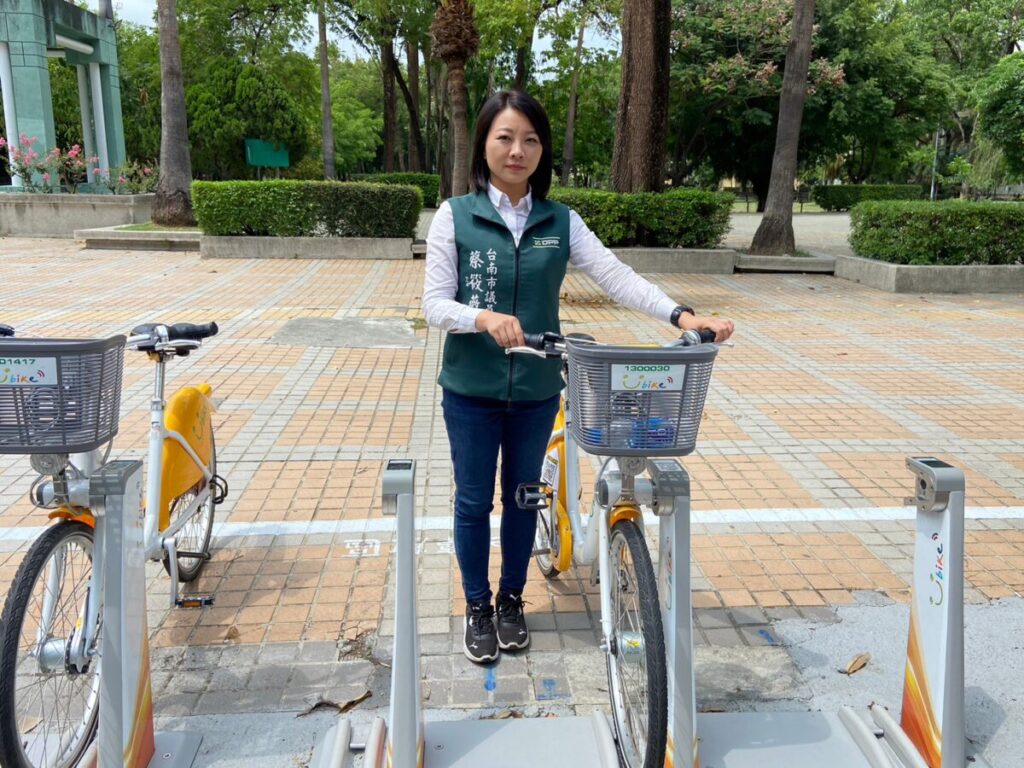 台南市Youbike用戶個資外洩 民進黨議會黨團幹事長議員蔡筱薇抨擊南市府資安處理程序反應過慢