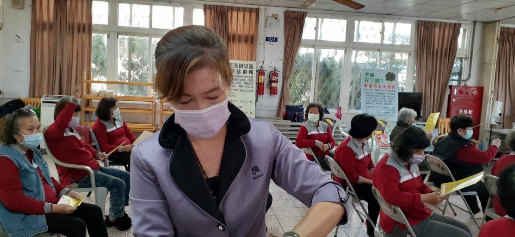 張明珠老師參與公益活動 把愛散播出去