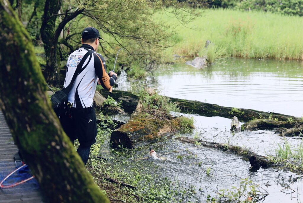 羅東林管處邀民眾用釣竿移除外來魚種　恢復原生魚類生態