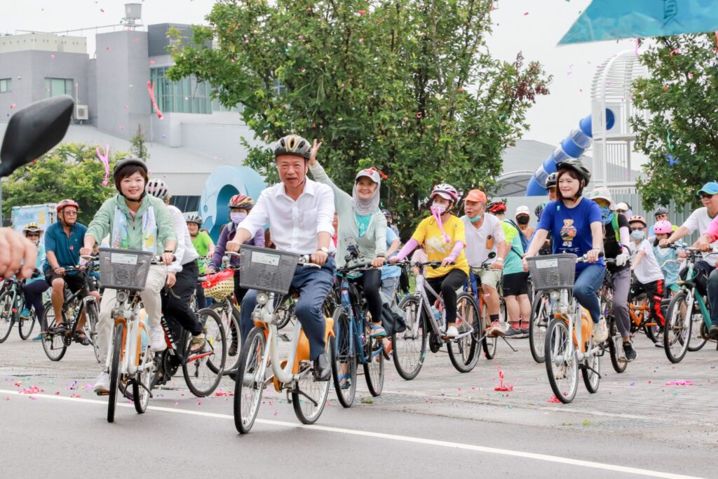 騎自行車跨越北迴歸線  嘉義縣水上騎跡歡聲不斷