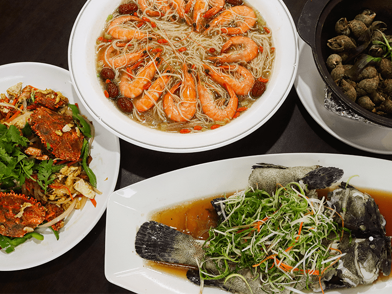 漁人碼頭最有人情味的海鮮餐廳！高CP值生猛海鮮上桌超彭派