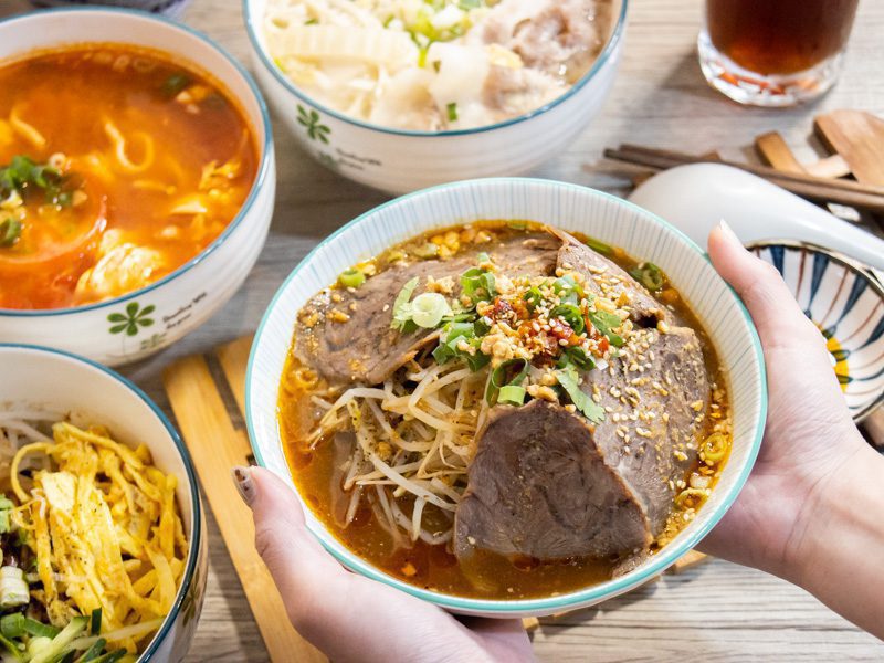 竹北美食|川味麻辣粉絲麻得過癮！獨享個人份酸菜白肉鍋