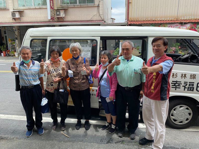 幸福巴士2.0填補偏鄉公運缺口 杉林居民樂暢行