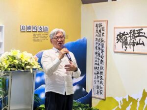 詩人李敏勇回鄉開展 《山海出色》詩帖墨寶詠嘆屏東之美