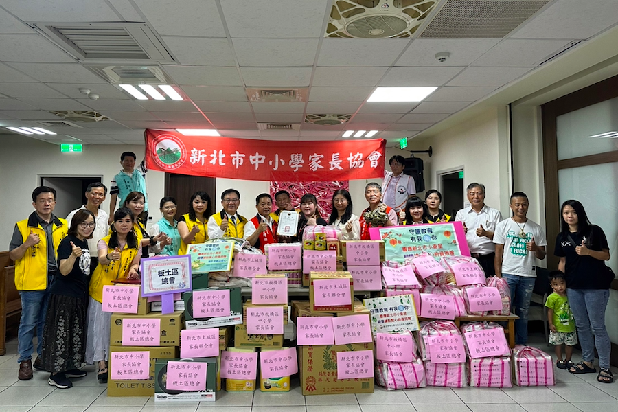 弱勢兒童得到關懷     新北家長協會送愛心物資至清水教會等小衛星據點