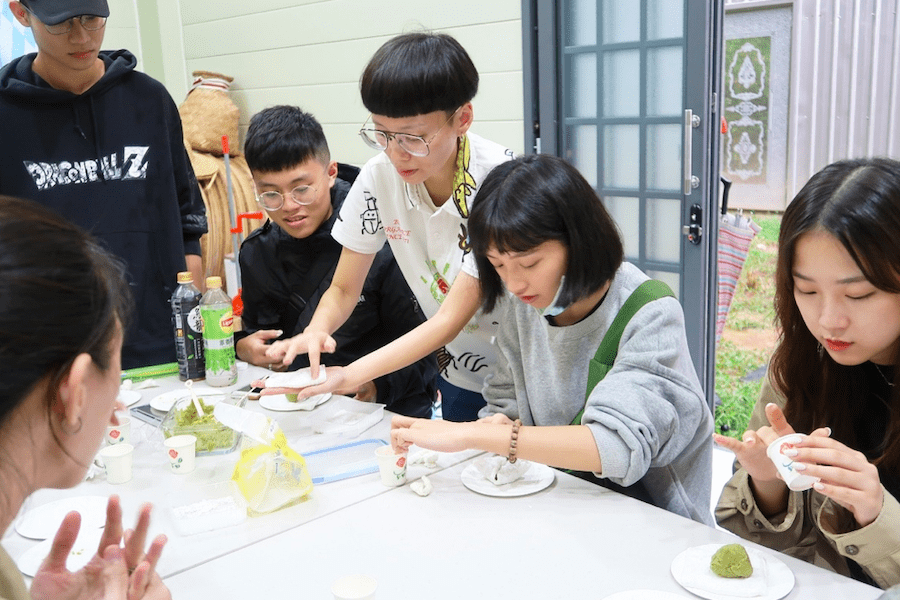 新北客家女青代表洪佳玉融合創新科技      引領有機農業新潮流