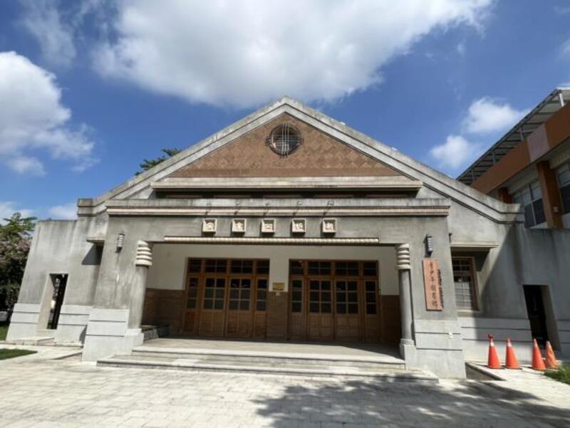 虎頭埤蟋蟀館老照片 移新化公會堂續展一年