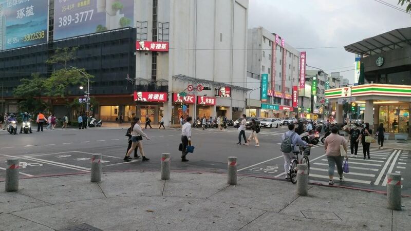 下了車每個人都是行人！ 高市府支持學生團體訴求 持續改善行人安全環境