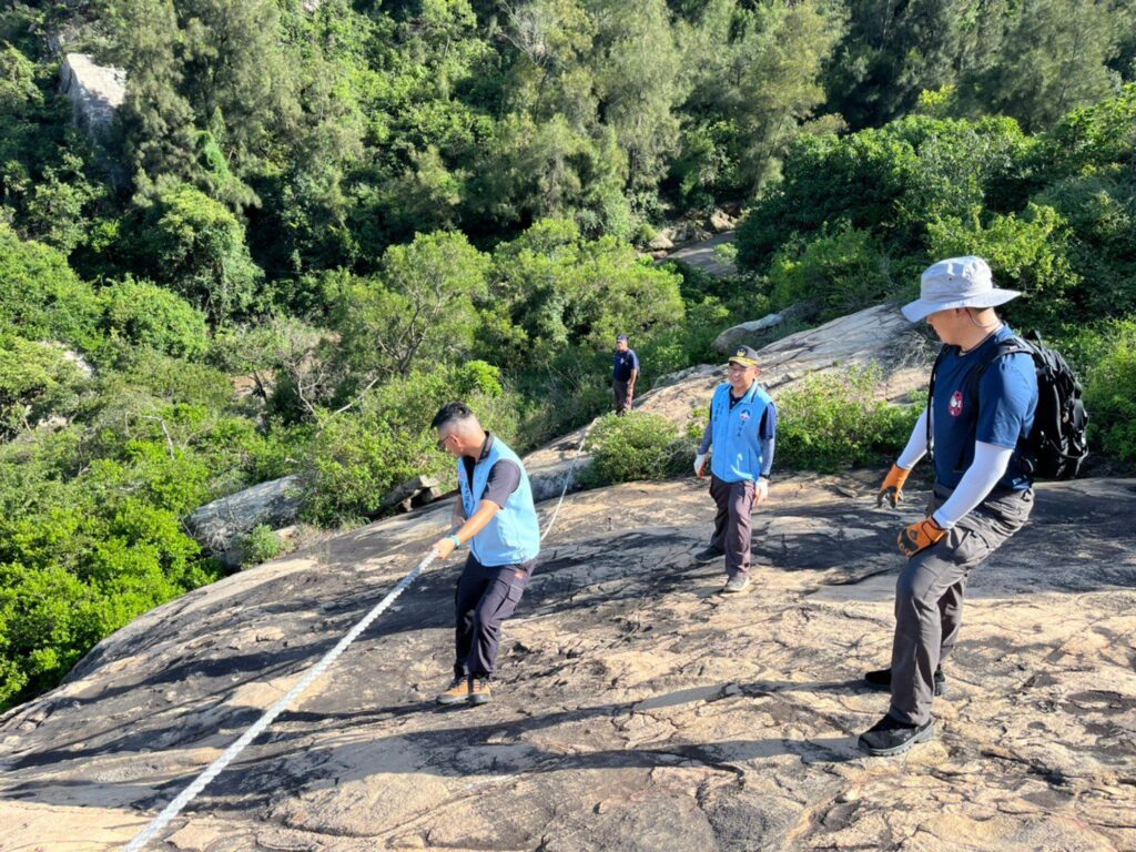 金門縣消防局持續深化太武山救援整備，讓民眾行一個安全太武山之旅