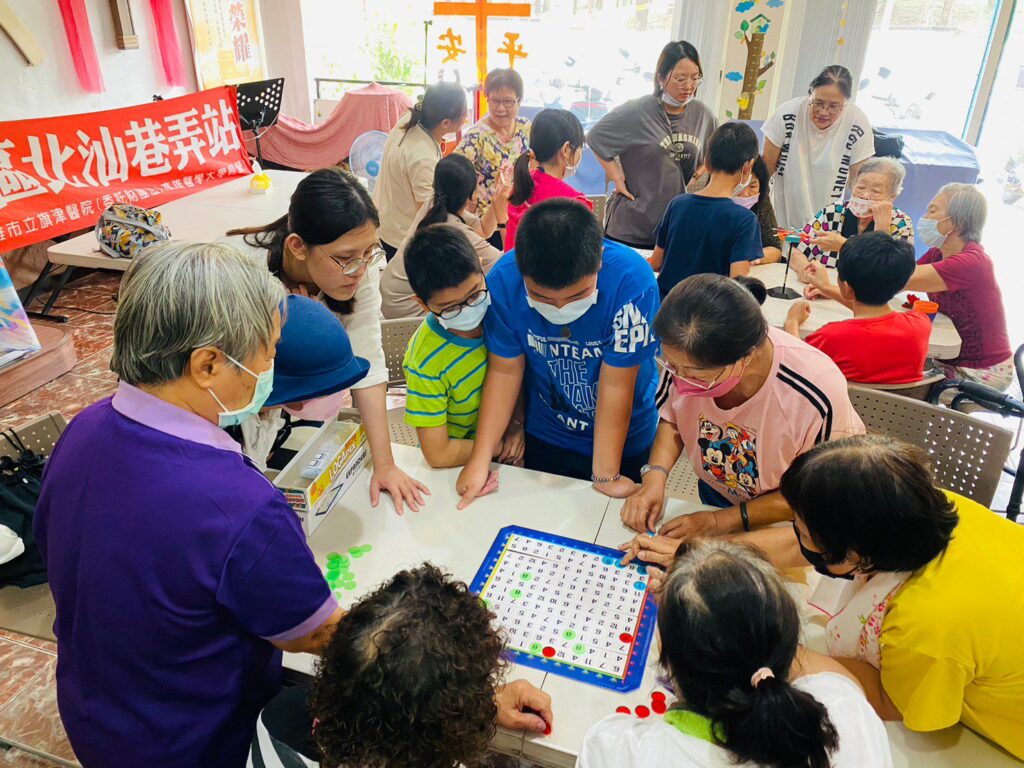 老少共學桌遊種子培訓     讓少年囝仔帶你玩桌遊