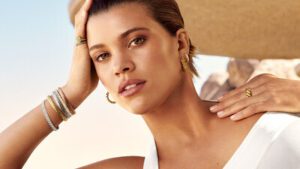 DAVID YURMAN 宣佈 SOFIA RICHIE GRAINGE 擔任 Sculpted Cable 系列代言人