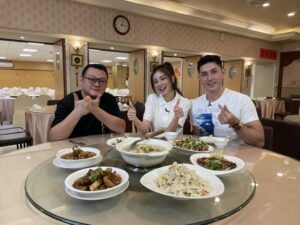 《高雄玩夯局 Happy Together》用鏡頭紀錄地方特色美食