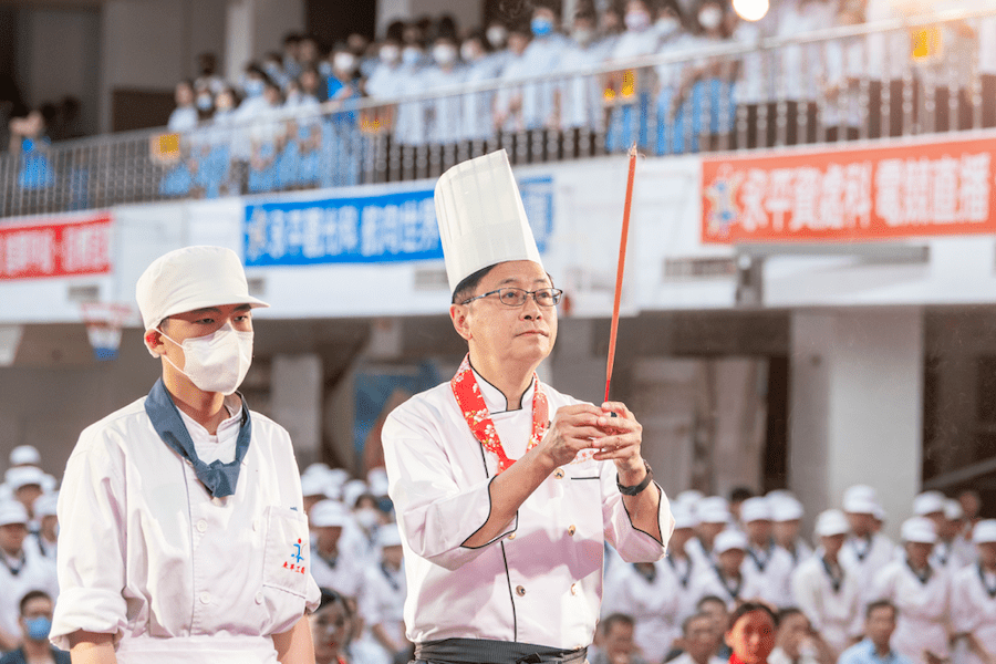 張善政出席永平工商「敬拜祖師爺大典」      肯定學生對師長感恩之情