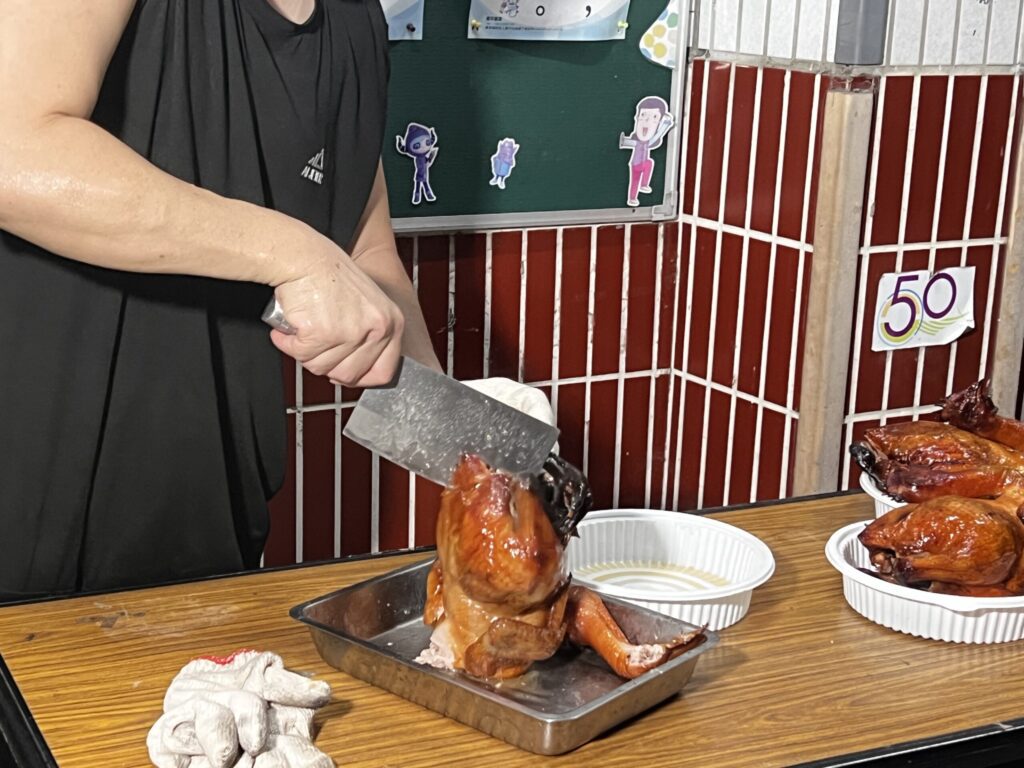 影音∕萬合國小烤肉　師生歡慶教師與中秋佳節